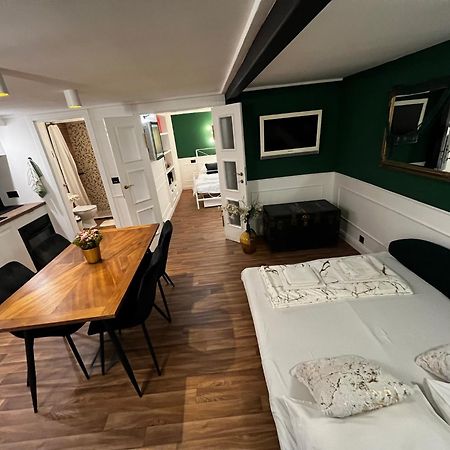 Db Interiors Apartment Split Exterior foto