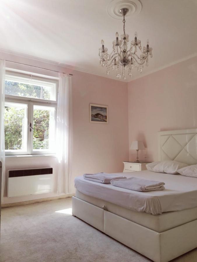 Db Interiors Apartment Split Exterior foto