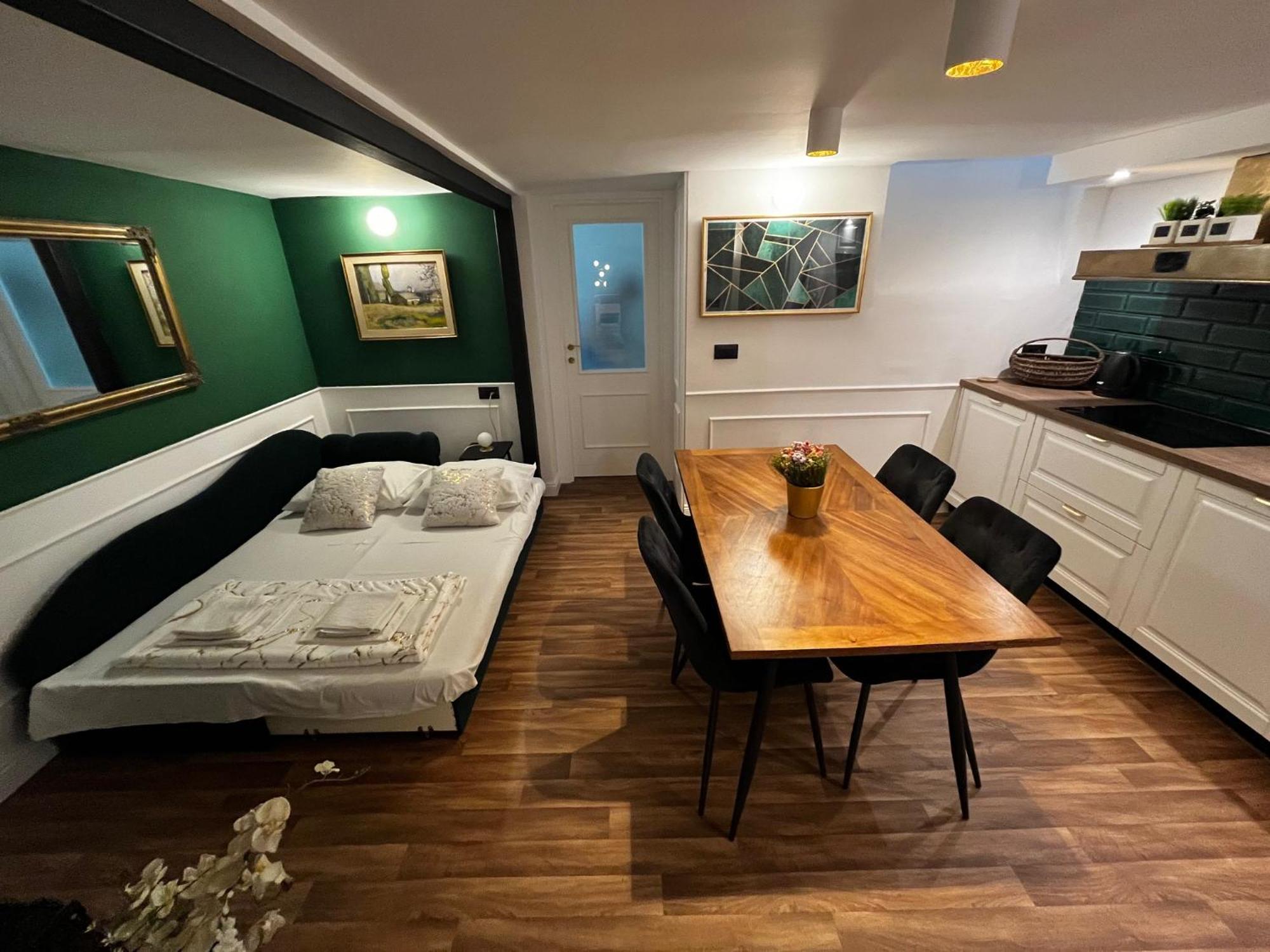 Db Interiors Apartment Split Exterior foto