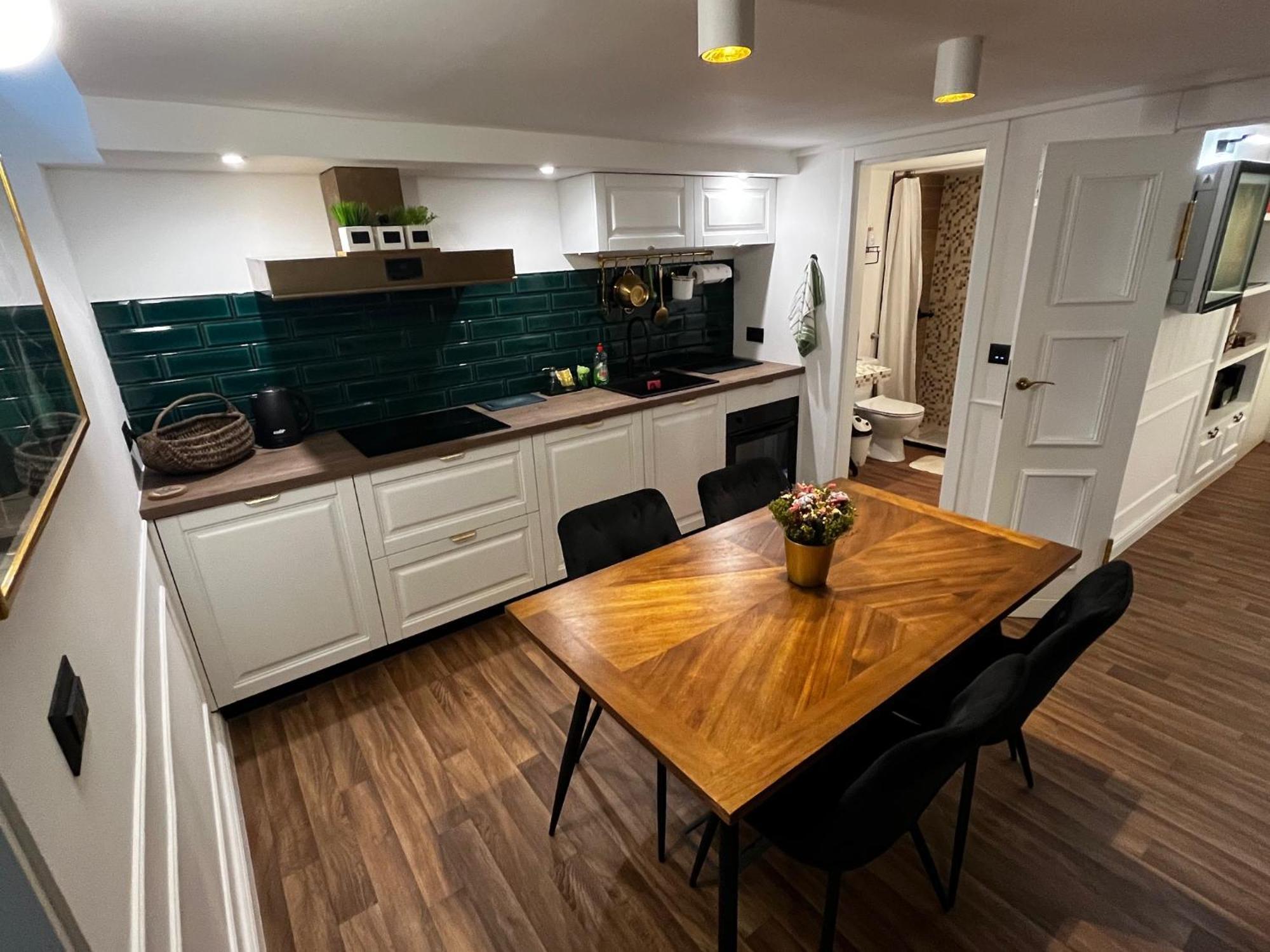 Db Interiors Apartment Split Exterior foto