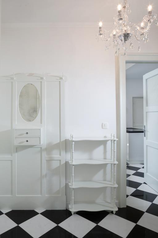 Db Interiors Apartment Split Exterior foto