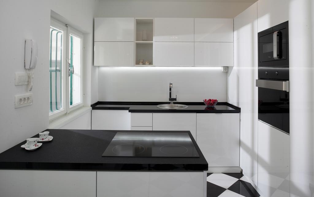 Db Interiors Apartment Split Exterior foto