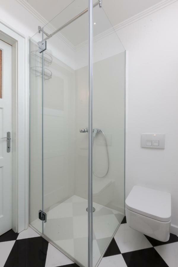 Db Interiors Apartment Split Exterior foto